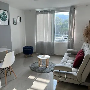 Apartamento Hermosos Con Excelente Ubicacion, Cali